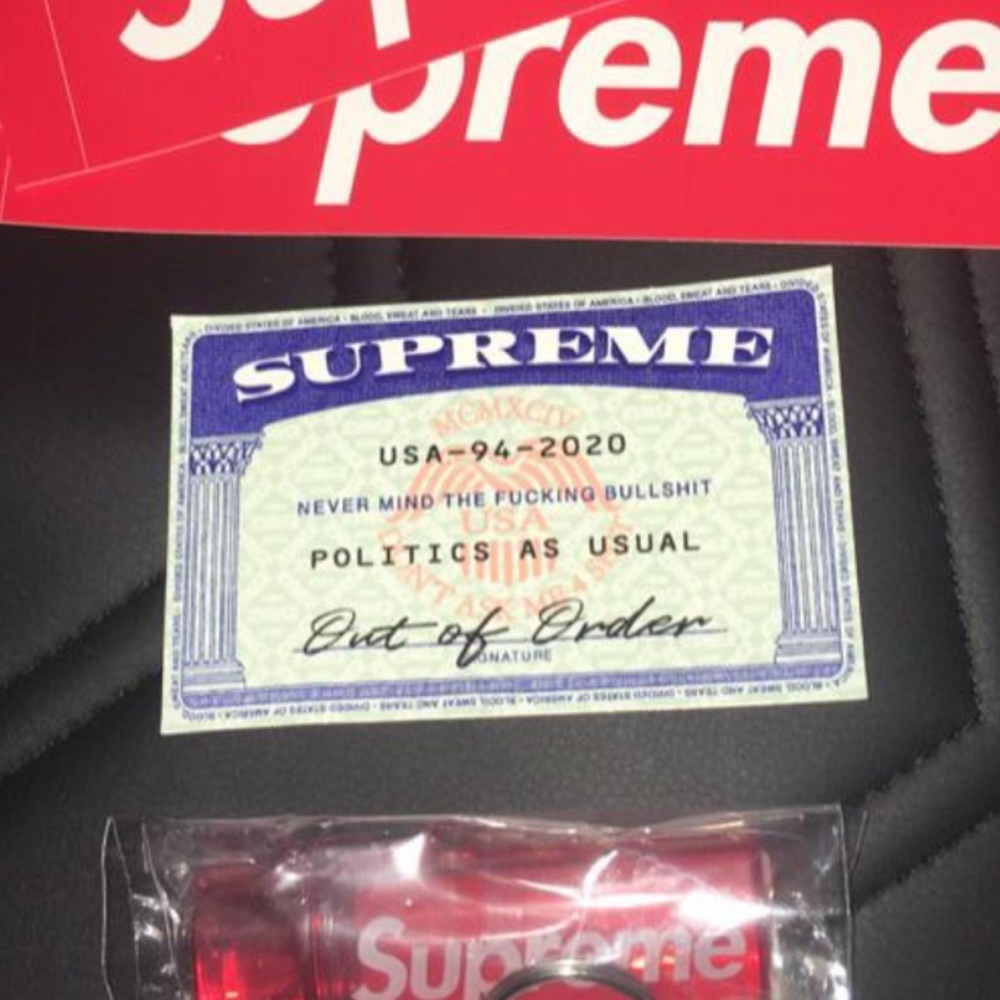 Supreme Social Sticker